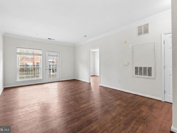 4862 Eisenhower Avenue 264, Alexandria VA 22304