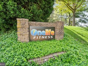 1800 Old Meadow Road 1204, Mclean VA 22102