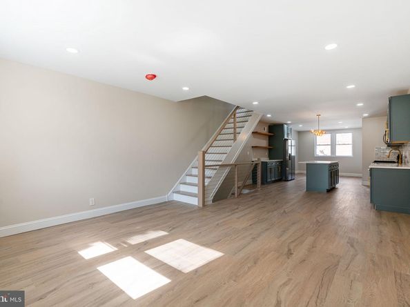 7705 Pickering Avenue, Philadelphia PA 19150