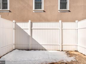 118 Jamestown Street, Philadelphia PA 19127