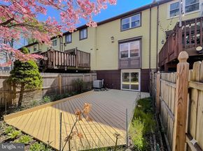 1009 Burnley Court, Bensalem PA 19020