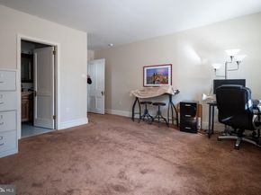 258 S 3rd Street 1, Philadelphia PA 19106