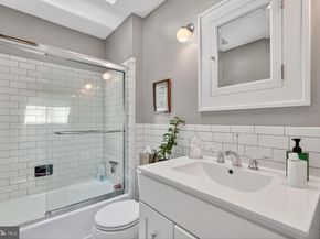2632 S Grant Street, Arlington VA 22202