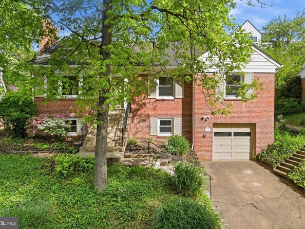 2351 N Vermont Street N, Arlington VA 22207