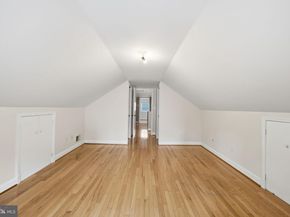 2351 N Vermont Street N, Arlington VA 22207