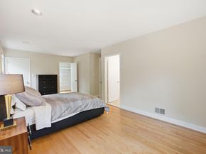 2351 N Vermont Street N, Arlington VA 22207