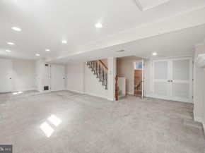 2351 N Vermont Street N, Arlington VA 22207