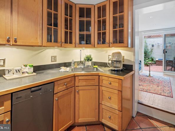 143 Fitzwater Street, Philadelphia PA 19147