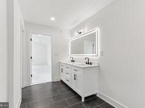 2627 County Line Rd, Chalfont PA 18914