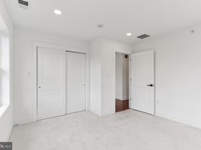 2627 County Line Rd, Chalfont PA 18914