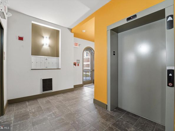 6614 Germantown Avenue 2C, Philadelphia PA 19119