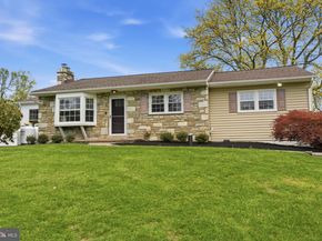 83 Wrenwood Way, Newtown PA 18940