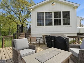 83 Wrenwood Way, Newtown PA 18940