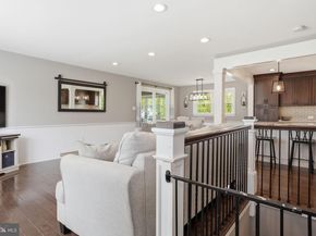 83 Wrenwood Way, Newtown PA 18940