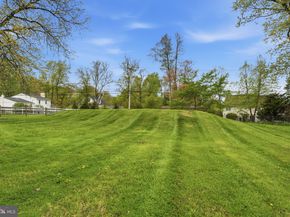 83 Wrenwood Way, Newtown PA 18940
