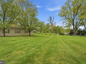 83 Wrenwood Way, Newtown PA 18940