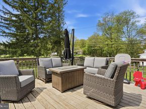 83 Wrenwood Way, Newtown PA 18940