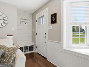 83 Wrenwood Way, Newtown PA 18940