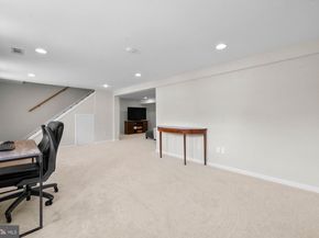 1109 Hillcrest Drive SW, Vienna VA 22180