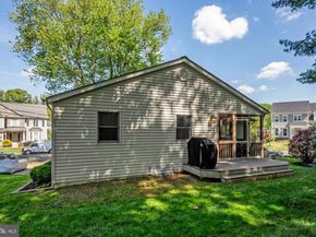 1109 Hillcrest Drive SW, Vienna VA 22180