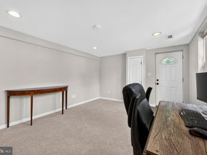 1109 Hillcrest Drive SW, Vienna VA 22180