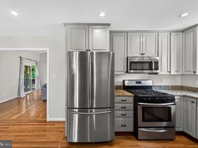 1109 Hillcrest Drive SW, Vienna VA 22180