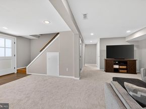 1109 Hillcrest Drive SW, Vienna VA 22180