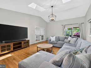 1109 Hillcrest Drive SW, Vienna VA 22180