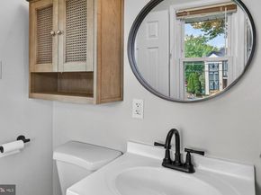 1109 Hillcrest Drive SW, Vienna VA 22180
