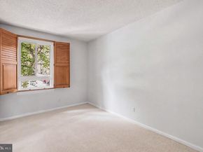 2247 Castle Rock Square 12C, Reston VA 20191