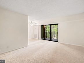 2247 Castle Rock Square 12C, Reston VA 20191