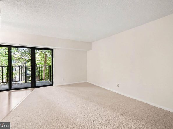2247 Castle Rock Square 12C, Reston VA 20191