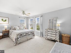 5090 Donovan Drive 102, Alexandria VA 22304