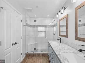 5090 Donovan Drive 102, Alexandria VA 22304