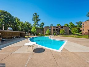 11240 Chestnut Grove Square 157, Reston VA 20190
