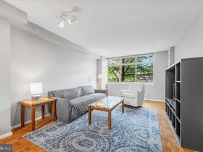7111 Woodmont Avenue 308, Bethesda MD 20815