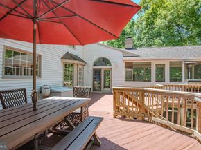 1210 Cameo Court, Herndon VA 20170