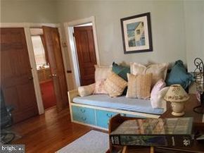 2266 Jenkintown, Glenside PA 19038
