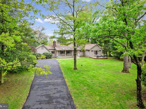 612 Double Woods Road, Langhorne PA 19047