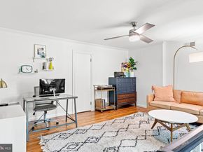 642 Pine Street, Philadelphia PA 19106