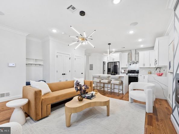 865 Summit Avenue, Jersey City NJ 07307