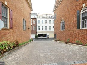 400 Oronoco Street, Alexandria VA 22314