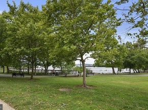 400 Oronoco Street, Alexandria VA 22314