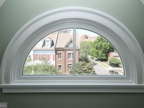400 Oronoco Street, Alexandria VA 22314