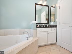 400 Oronoco Street, Alexandria VA 22314