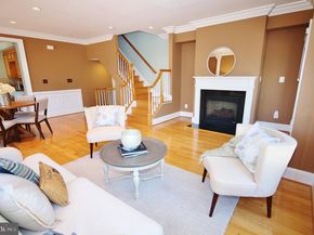 400 Oronoco Street, Alexandria VA 22314