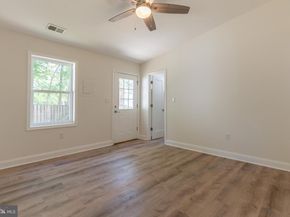230 E Juniper Avenue, Sterling VA 20164