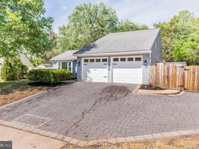 230 E Juniper Avenue, Sterling VA 20164