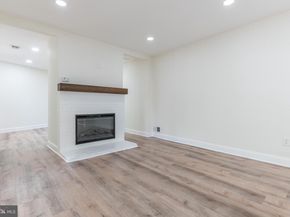 230 E Juniper Avenue, Sterling VA 20164
