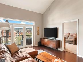 531 Carson Terrace, Huntingdon Valley PA 19006